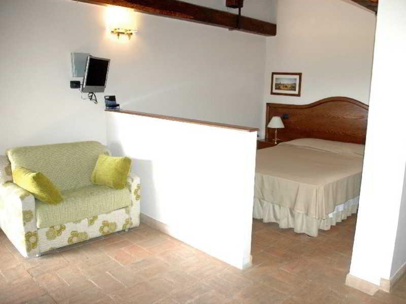 צ'יוויטווקיה Hotel Tenuta Dell'Argento Resort מראה חיצוני תמונה