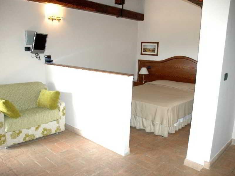 צ'יוויטווקיה Hotel Tenuta Dell'Argento Resort מראה חיצוני תמונה
