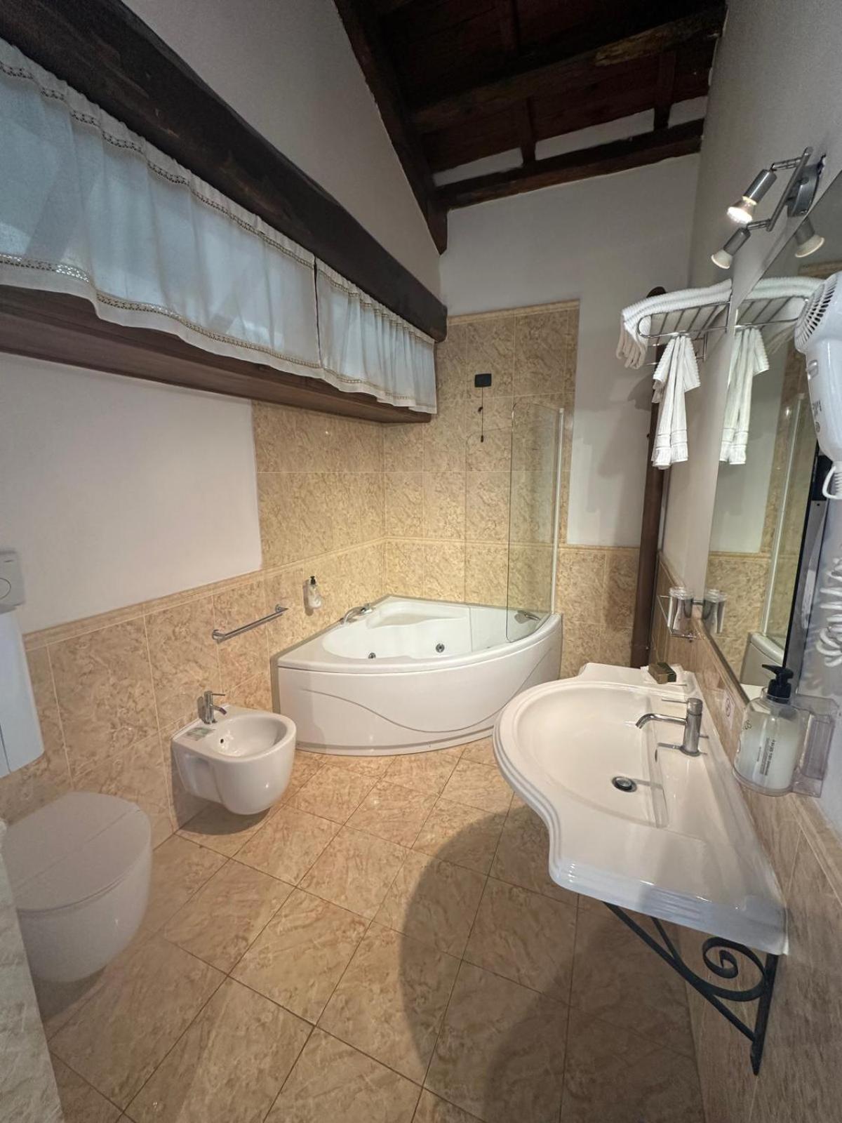 צ'יוויטווקיה Hotel Tenuta Dell'Argento Resort מראה חיצוני תמונה