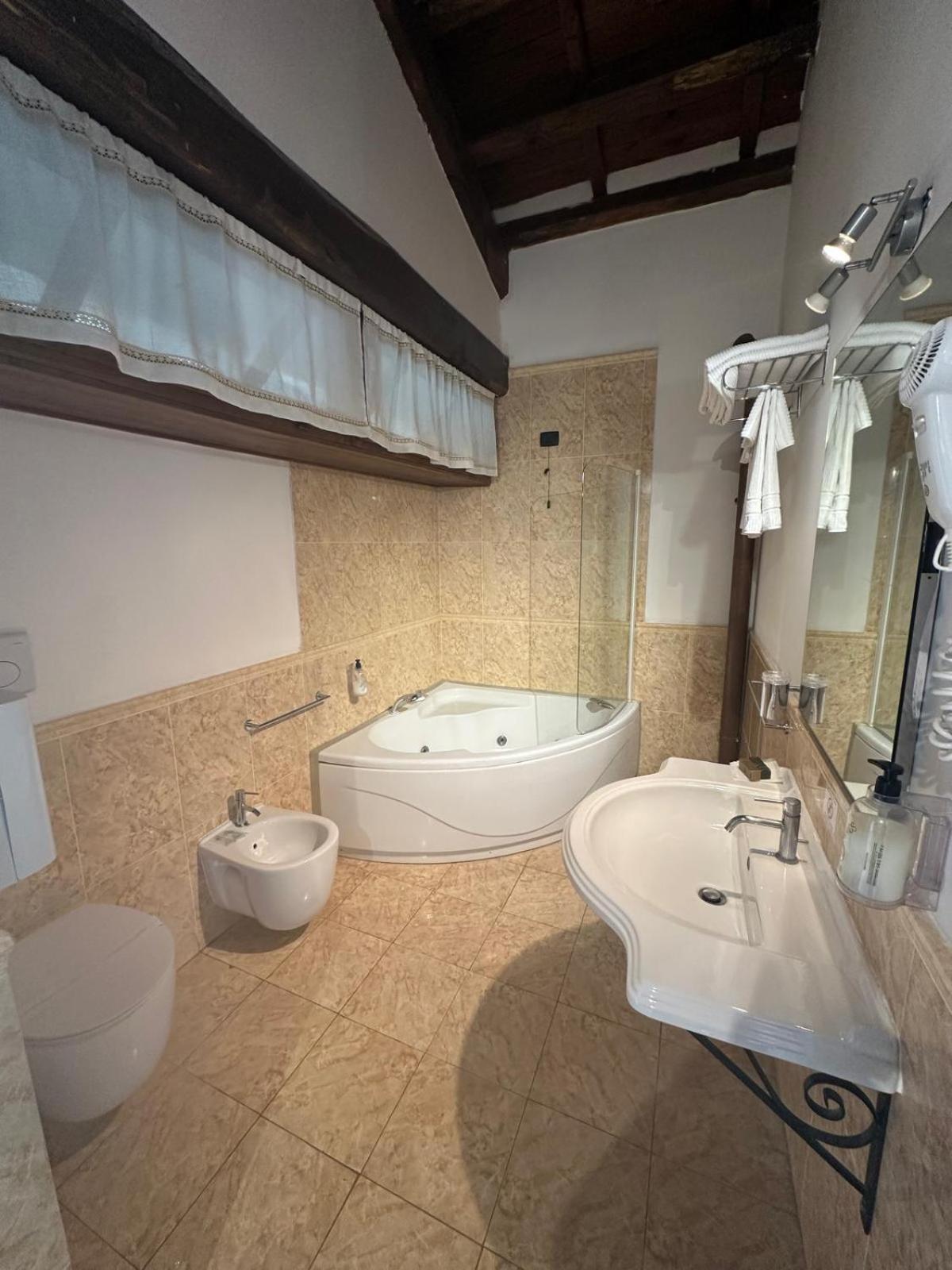 צ'יוויטווקיה Hotel Tenuta Dell'Argento Resort מראה חיצוני תמונה